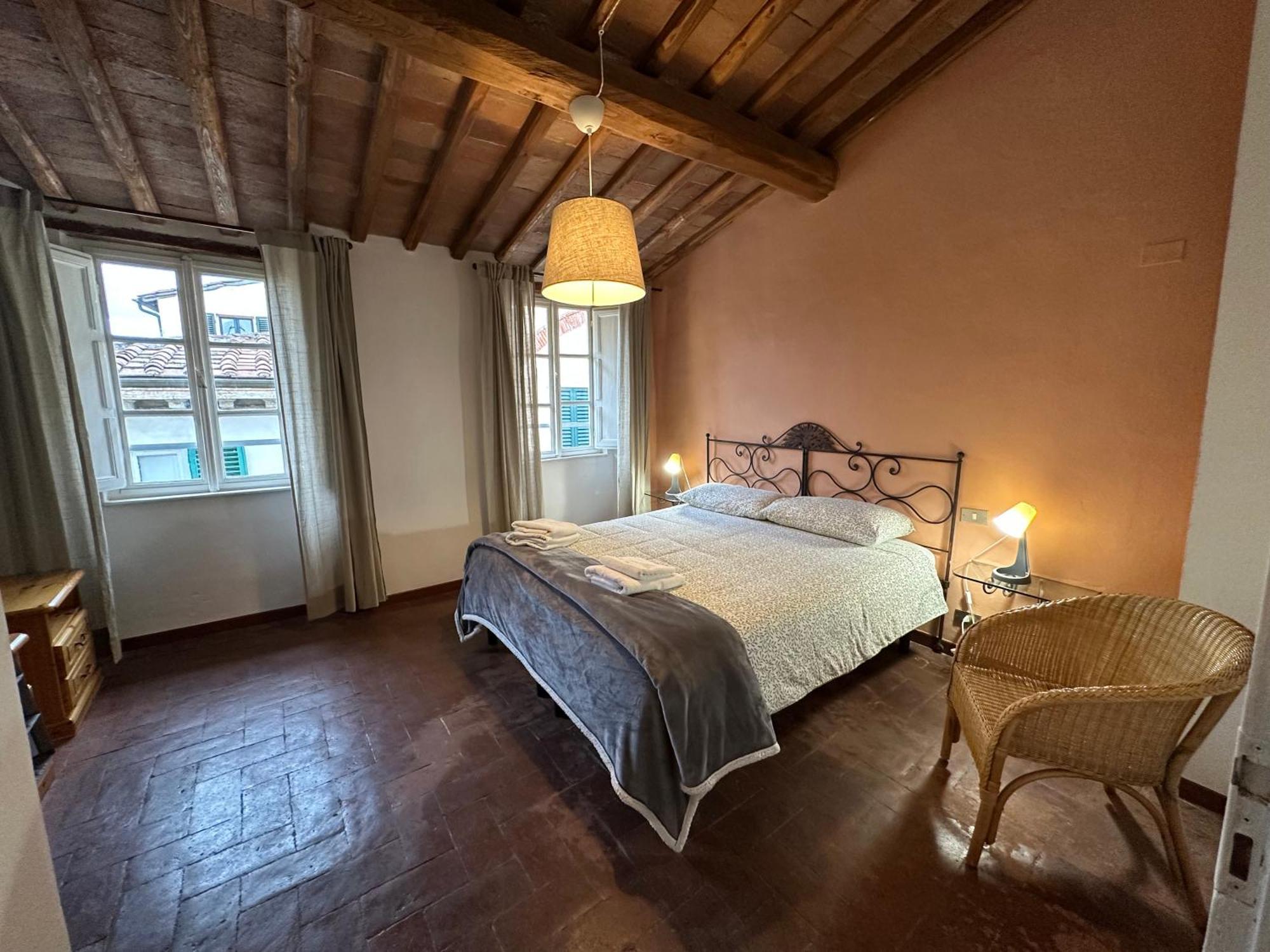 Nido Sui Tetti Di Lucca, Romantico E Centralissimo Exterior photo